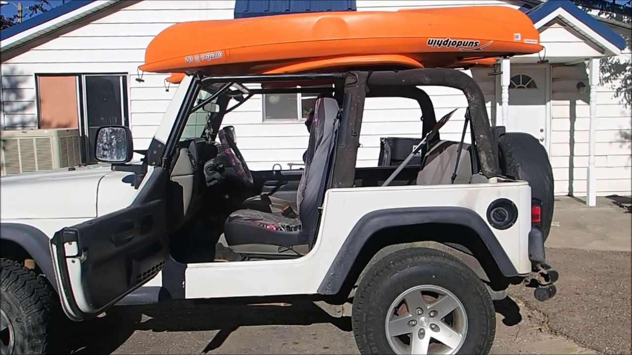 How to Attach a Kayak to a Jeep Wrangler