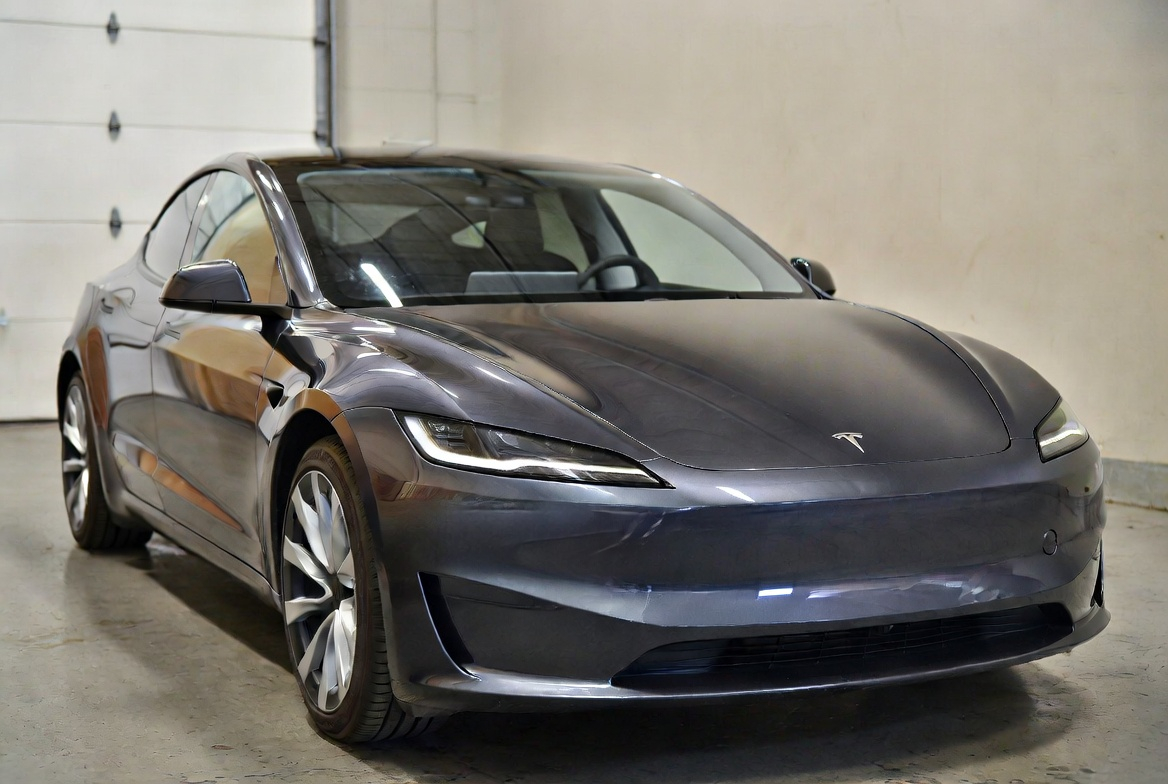 5 Best Cleaner for Tesla White Interior