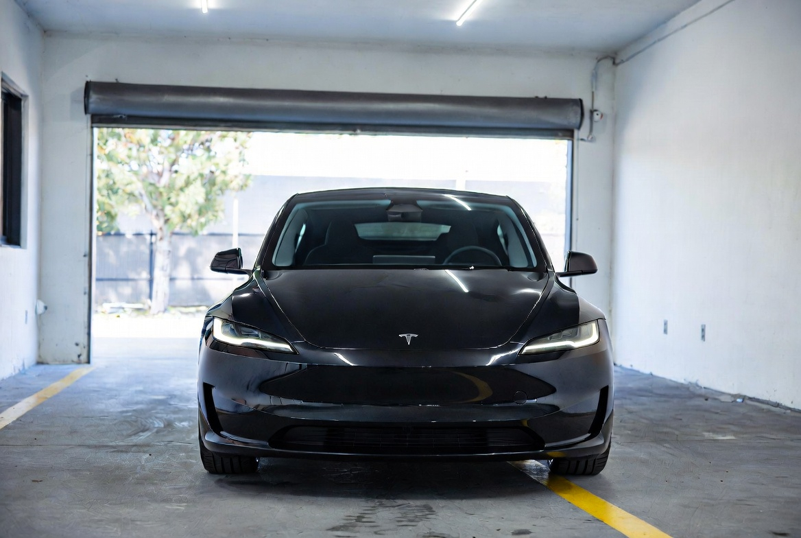 5 Best Controller for Tesla Model 3