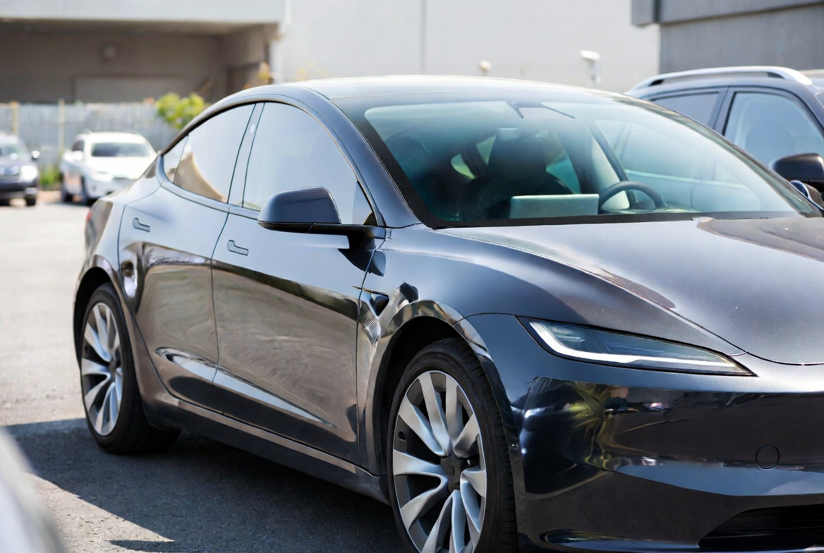 Best All Season Tires for Tesla