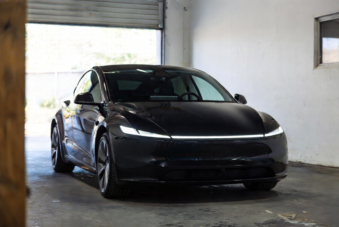 How Does Autopilot Work on a Tesla