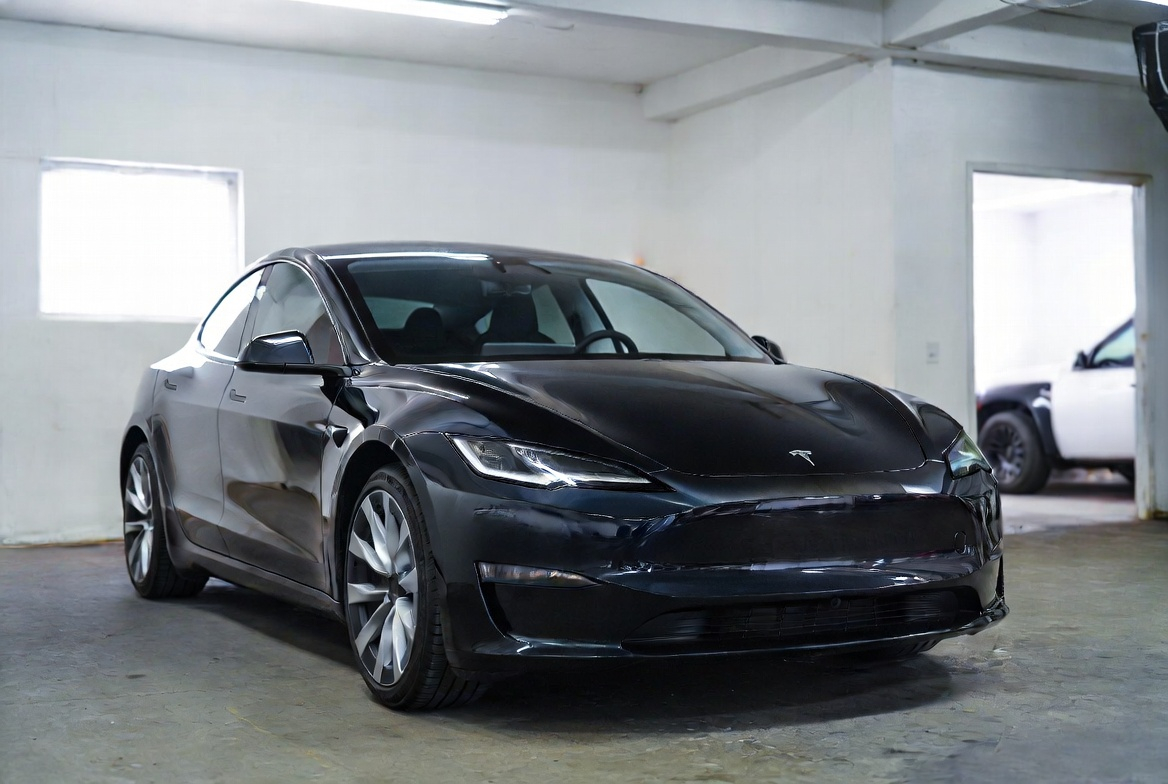 How Does Lucid Compare to Tesla