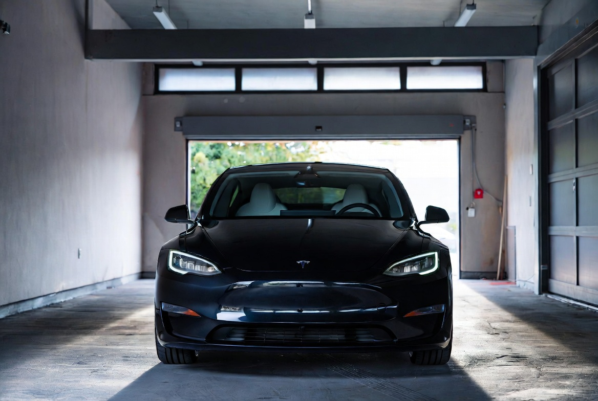 How Does Renting a Tesla From Hertz Work