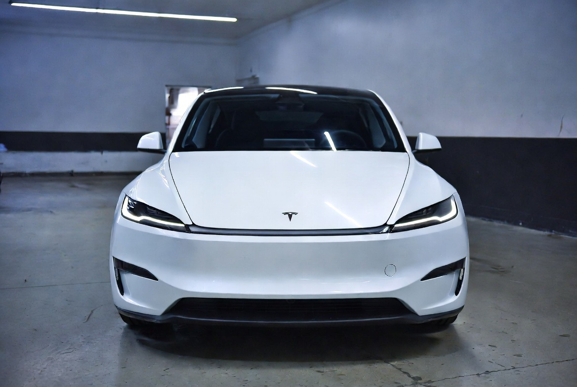 How Does Renting a Tesla Work