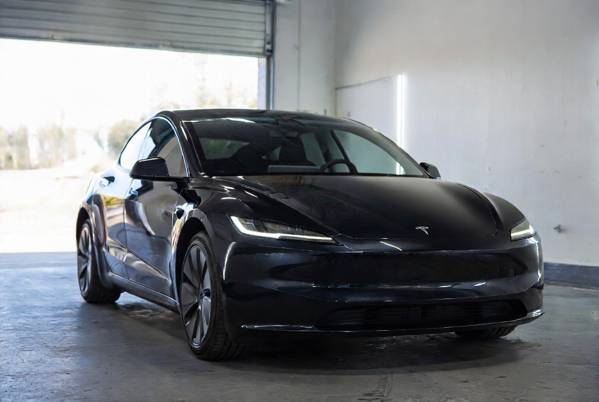 How Does Tax Credit Work on Tesla