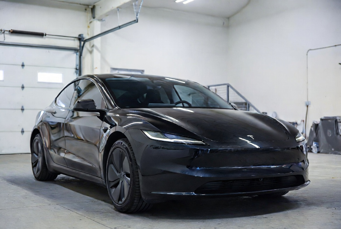 How Does Tesla AWD Work