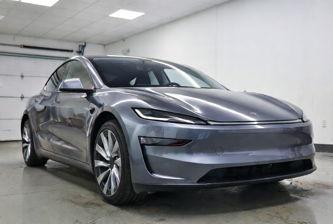 How Does Tesla Accelerate So Fast