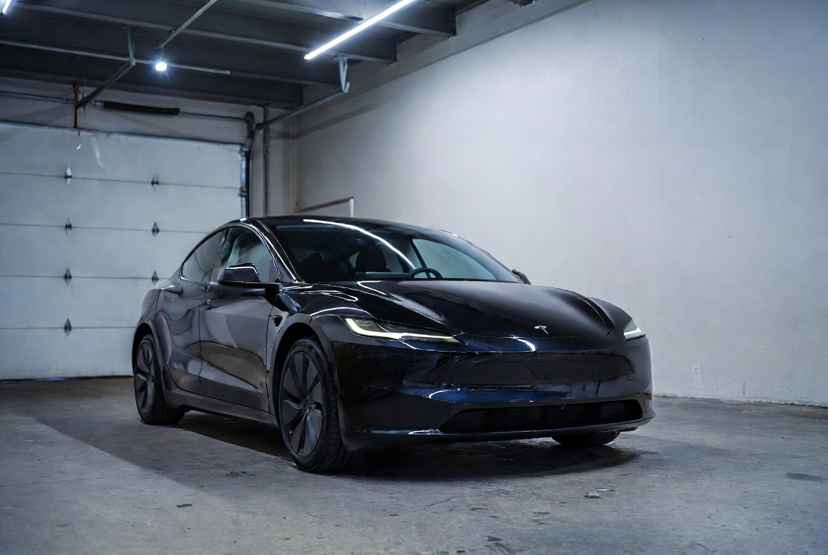 How Does Tesla Advertise