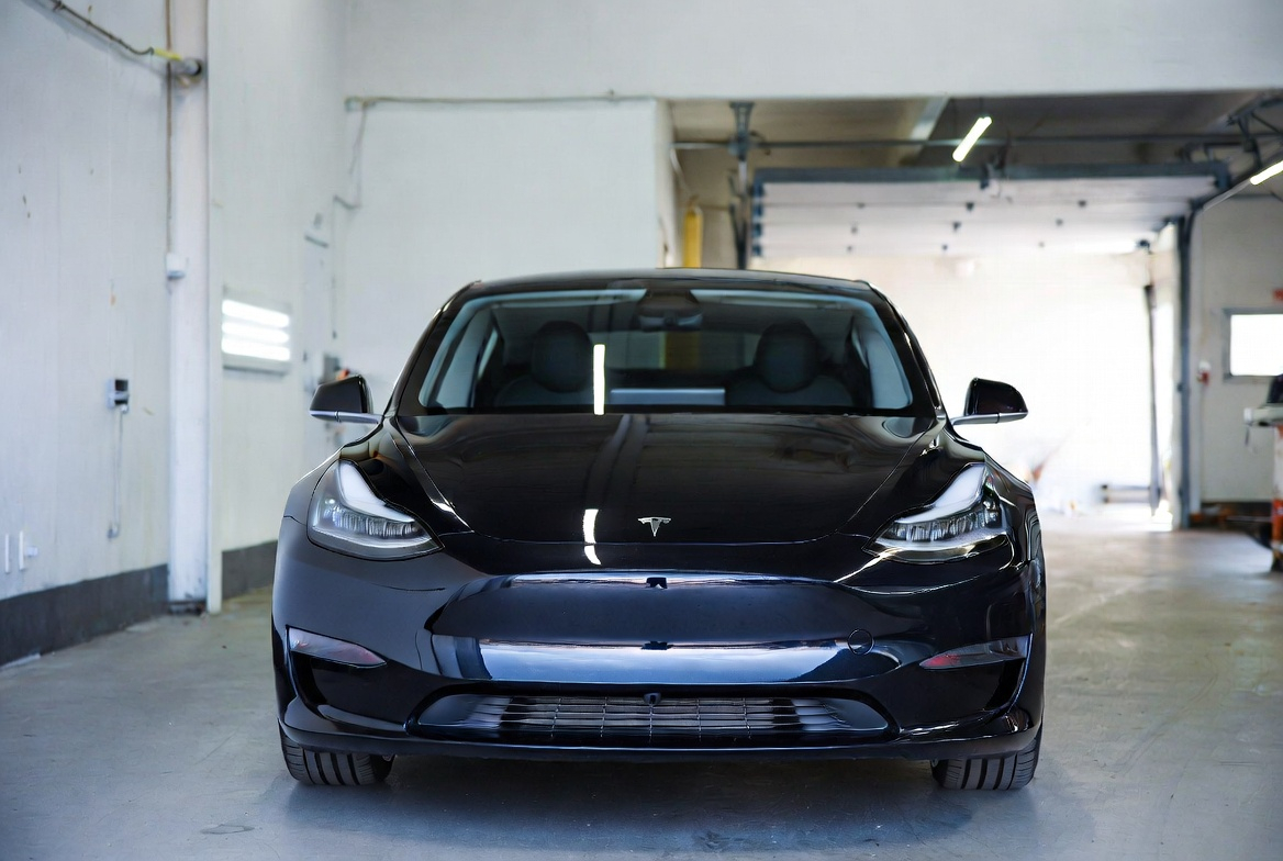 How Does Tesla Affect the Economy
