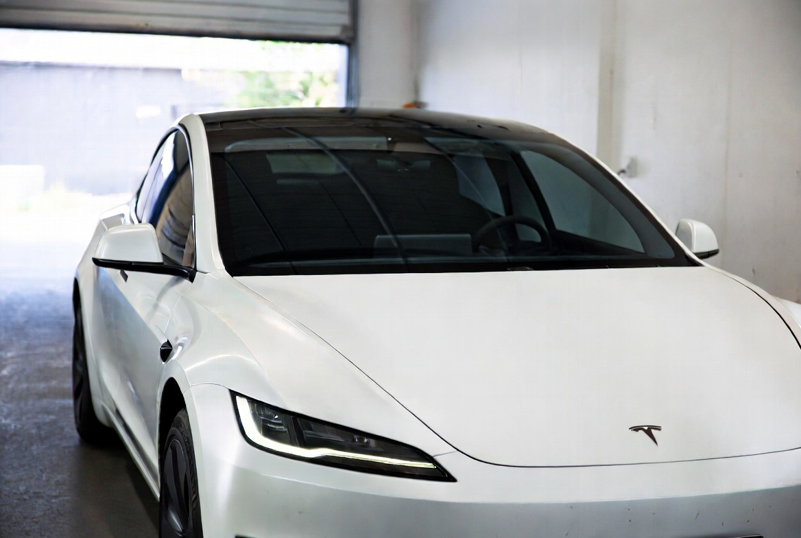 How Does Tesla Camp Mode Work